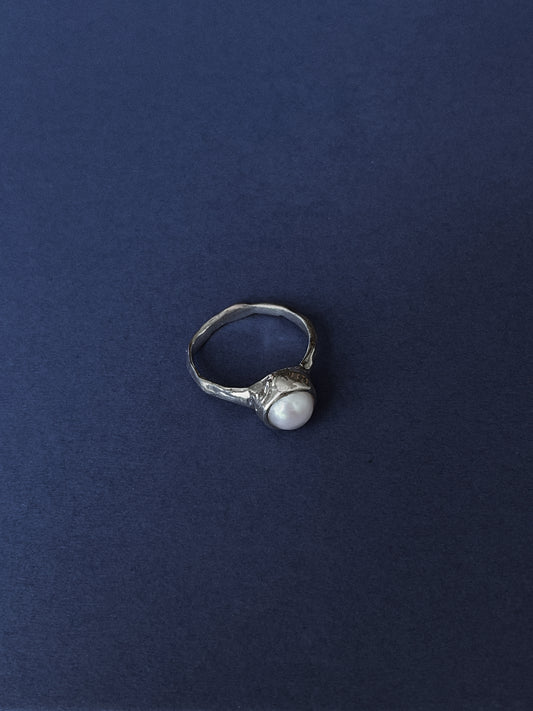 MOTI pearl ring