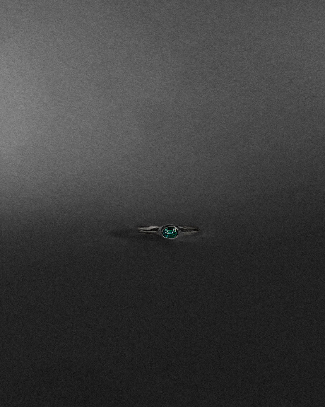 NITYA Ring_Green Emerald