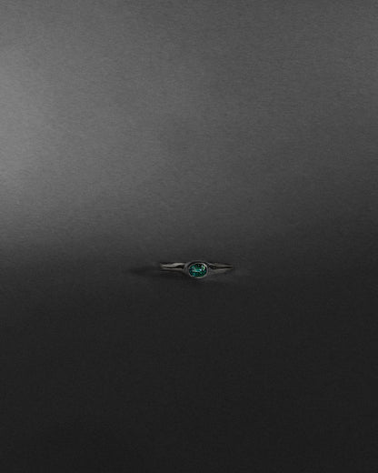NITYA Ring_Green Emerald
