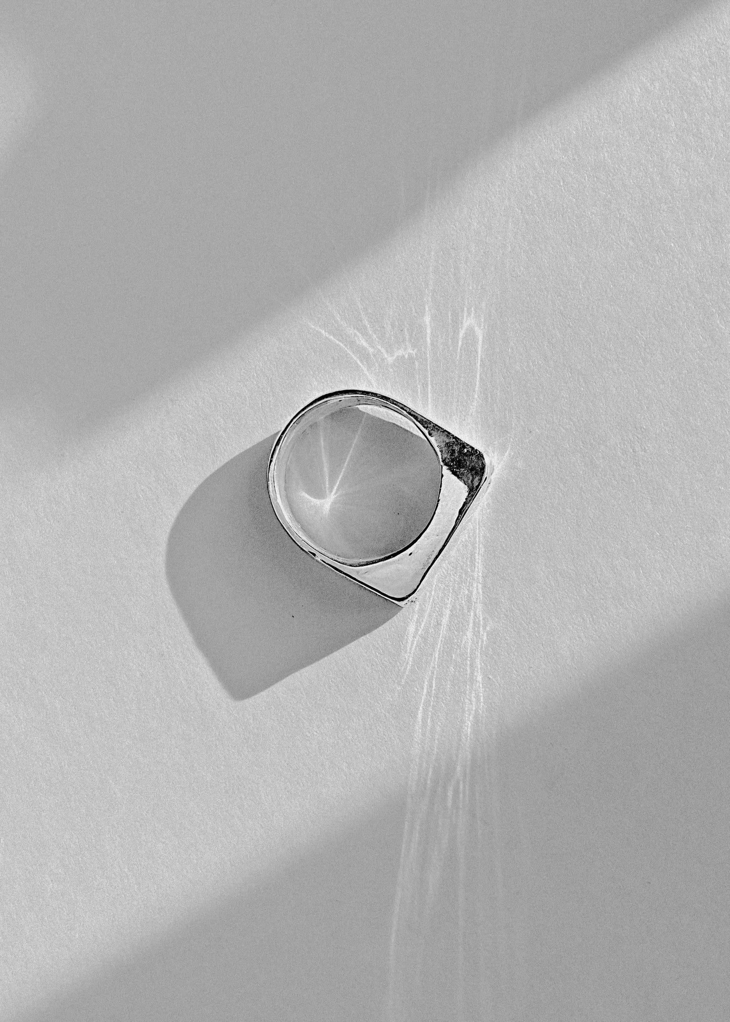 TANURA Polished Signet Ring